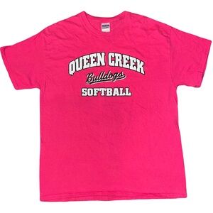 GILDAN Pink “Queen Creek Bulldogs Softball” T Shirt. Unisex. Size L. GUC.